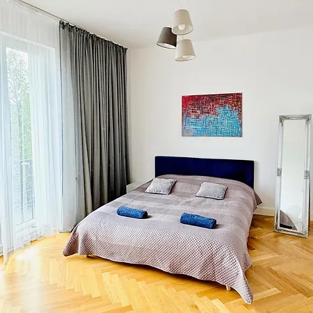 Moon River In Premium Location Close To Metro * Warsaw