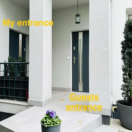 Apartment Moon River In Premium Location Close To Metro *