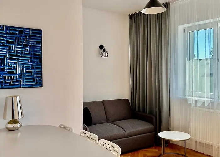 Moon River In Premium Location Close To Metro * Warszawa