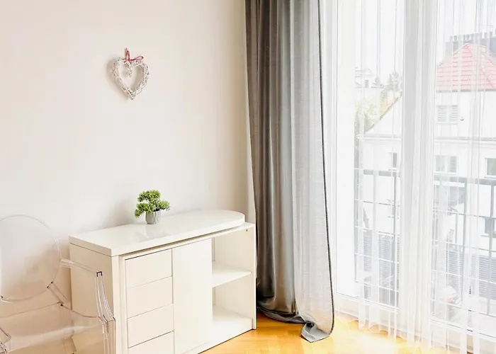 Moon River In Premium Location Close To Metro