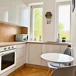 Apartment Moon River In Premium Location Close To Metro Warsaw